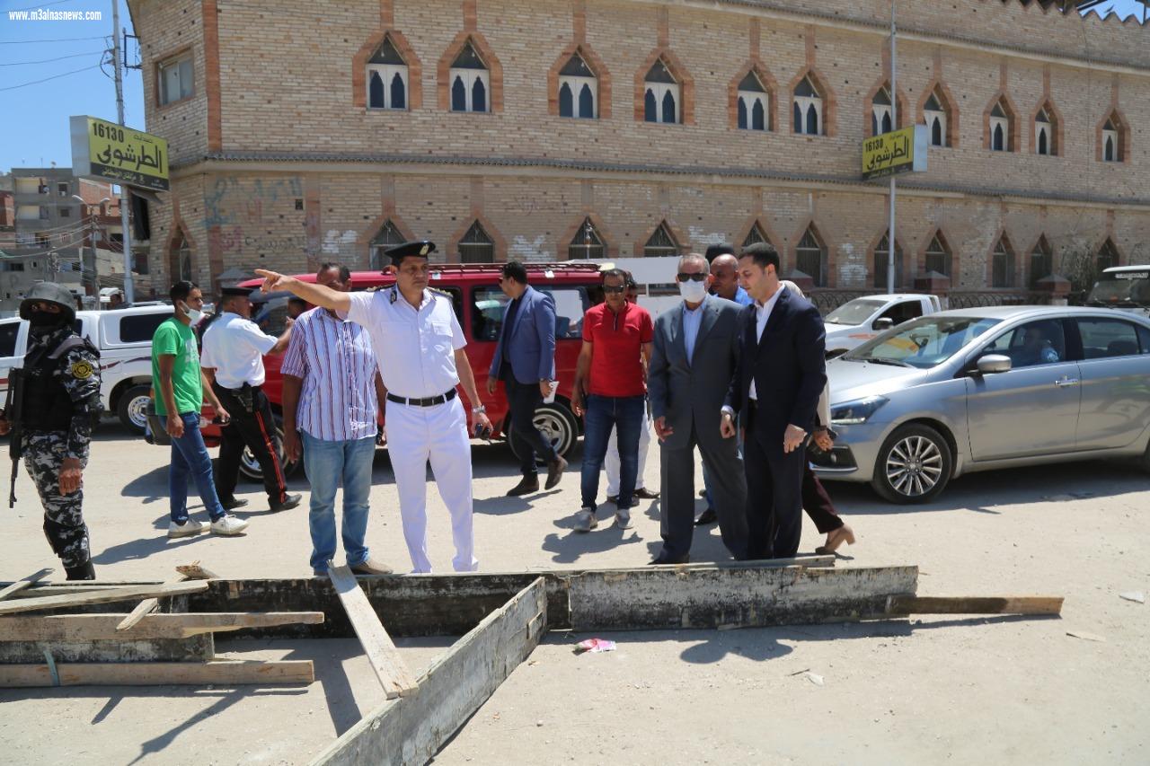 محافظ كفر الشيخ يتفقد أعمال التطوير في موقف كفر الشيخ وانشاء كوبريين على ترعة ميت يزيد