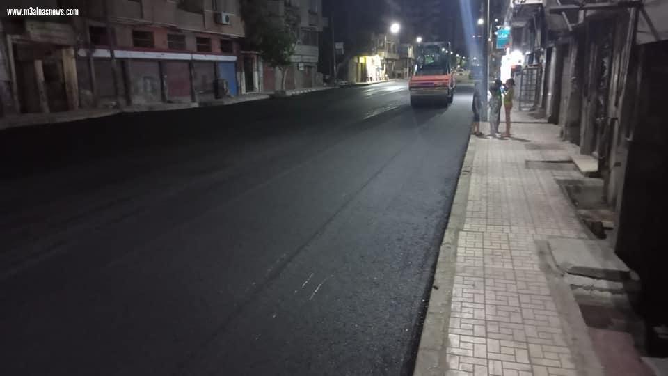 محافظ أسيوط: استمرار أعمال رصف وتطوير شوارع مدينة المعلمين وحي غرب وتركيب الانترلوك بديلًا عن الرصف بالشوارع الضيقة