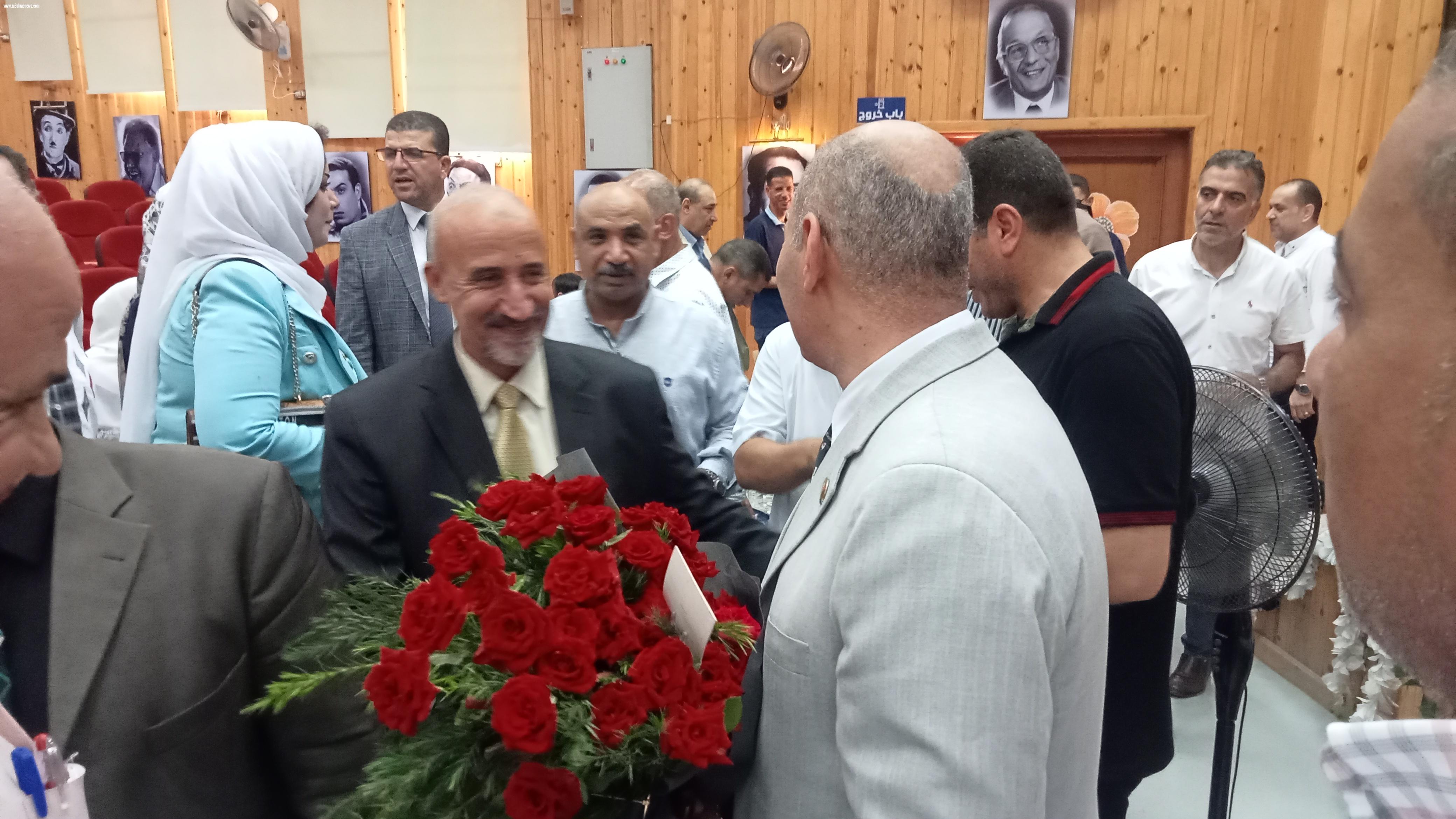 قيادات التربية والتعليم تكرم ... خالد البربرى .. مدير تعليم كفر الشيخ لبلوغة سن المعاش