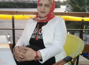 أمرأه .. ورجُل بقلم نورهان المغربى