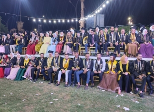  نقيب مهندسي أسيوط ونائب رئيس جامعه لشؤون التعليم والطلاب يشارك في حفل خريجي الفنون الجميلة