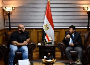 وزير الرياضة يدعم البيج رامي قبل سفره للولايات المتحدة للمشاركة في مستر أوليمبيا
