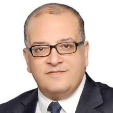 مفهوم الشائعات وأثرها على المجتمع.. ندوة للدكتور شريف اللبان بجامعة القاهرة برعاية الخشت