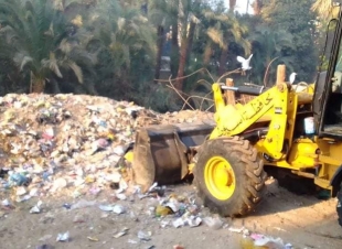 محافظ أسيوط : حملات مكبرة لرفع القمامة والمخلفات لنظافة وتسوية الشوارع والميادين بمراكز البدارى والغنايم والقوصية
