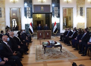 مدبولي يوجه بوضع خطة زمنية محددة لتفعيل وتنفيذ بروتوكولات التعاون وتحويلها لمشروعات تخدم مصالح الشعب المصري والعراقي 