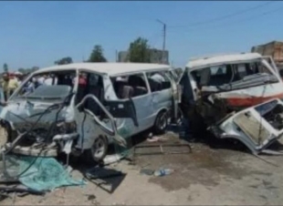 إصابة ١١ معلمة اثر حادث تصادم سيارتين على الطريق الزراعى بالمنيا