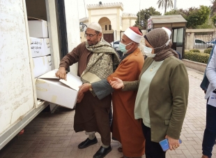 استلام الدفعة الثانية من الاطعمة لتوزيعها على 2000 أسرة مستحقة بكفر الشيخ