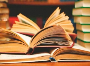 القراءة للجميع ...  بقلم سمية مدغري علوي