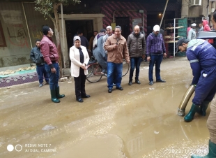 محافظ أسيوط : استمرار جهود رفع وازالة اثار الامطار ..والسكرتير المساعد تتابع الاعمال بمراكز ابنوب والفتح وحى شرق وغرب