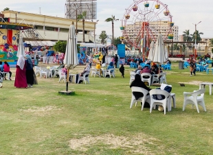توافد الآلاف على حدائق كفر الشيخ والمتنزهات ومصيف بلطيم في أول أيام عيد الأضحى