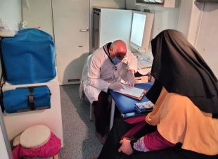 إجراء الكشف الطبي على 2092 مواطنا بقافلة حياة كريمة بقرية الشقة بقلين بكفر الشيخ