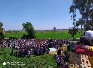 تشيع جثمان شهيد حادث إرهابي في أرض سيناء بمسقط رأسه بشربين.. صور