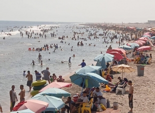اقبالا كبيراً على مصيف بلطيم لقضاء أجازة الصيف